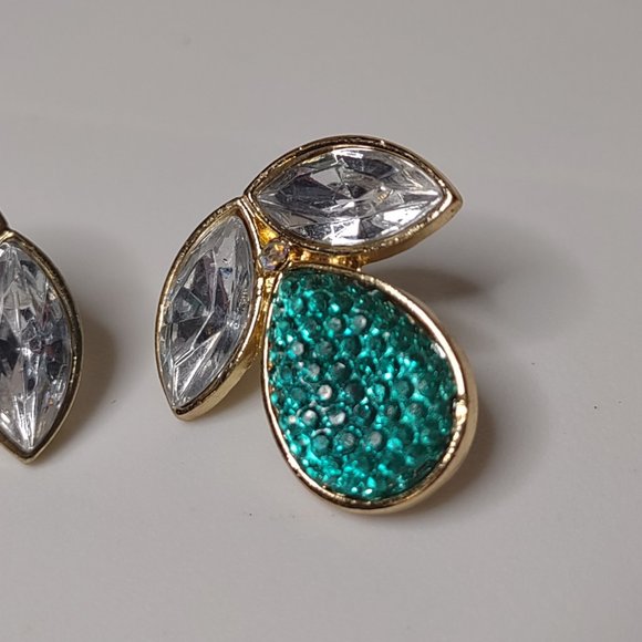 Cute Green And Gold Tone Metal And Plastic Earrings - Picture 4 of 11